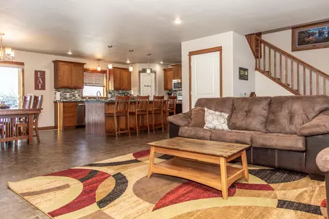 906 Schick Dr, Bismarck, ND 58501 photo 12