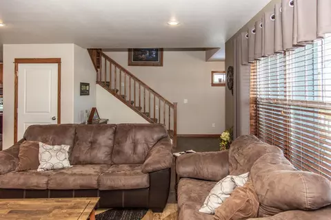 906 Schick Dr, Bismarck, ND 58501 photo 13