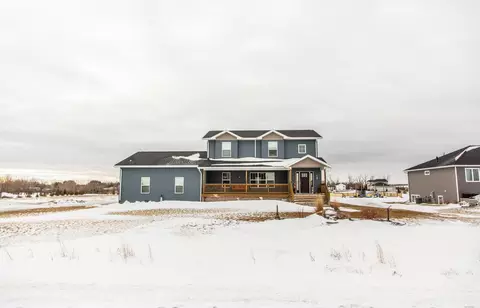 906 Schick Dr, Bismarck, ND 58501 photo 3