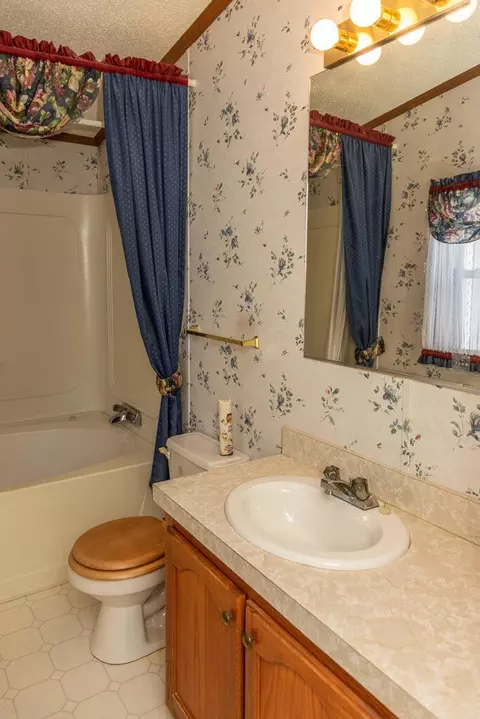 3721 Jericho Rd, Bismarck, ND 58503 photo 12