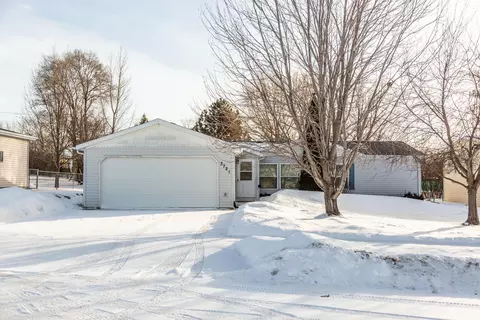 3721 Jericho Rd, Bismarck, ND 58503 photo 1
