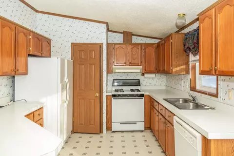 3721 Jericho Rd, Bismarck, ND 58503 photo 7