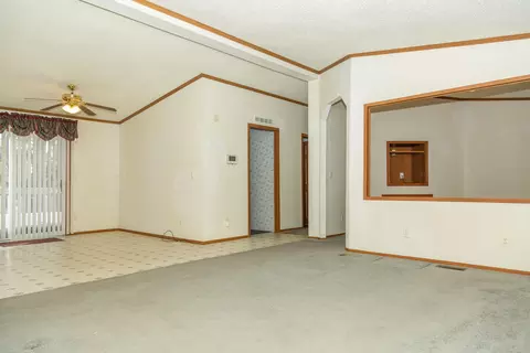 3721 Jericho Rd, Bismarck, ND 58503 photo 3
