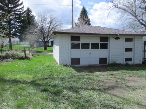 404 Walnut St, Turtle Lake, ND 58575 photo 27