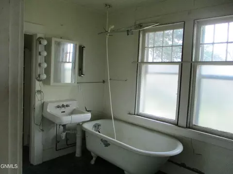 404 Walnut St, Turtle Lake, ND 58575 photo 22