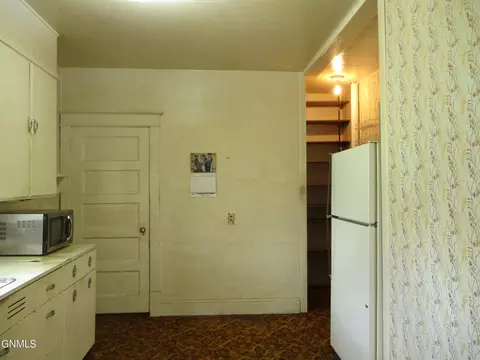 404 Walnut St, Turtle Lake, ND 58575 photo 4