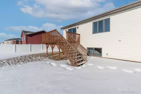 223 Brandenburg Loop, Bismarck, ND 58504 photo 25