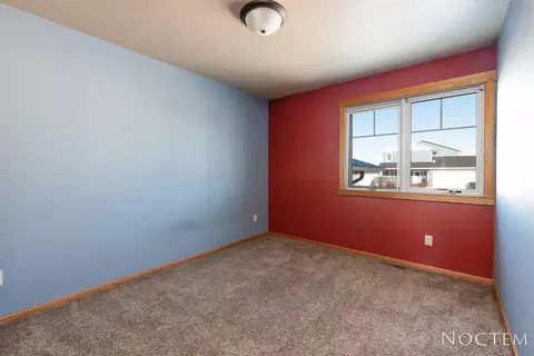 223 Brandenburg Loop, Bismarck, ND 58504 photo 11