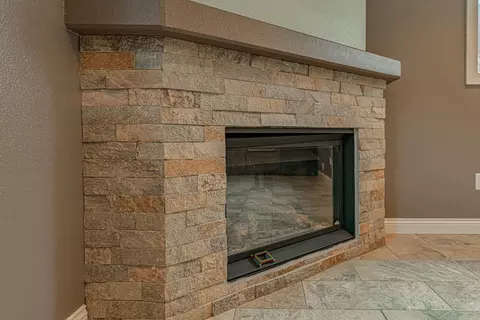 7521 Hawktree Dr, Bismarck, ND 58503 photo 39