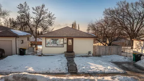 2513 E Ave A E, Bismarck, ND 58501 photo 1