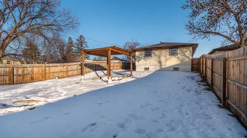 2513 E Ave A E, Bismarck, ND 58501 photo 33