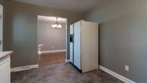 2513 E Ave A E, Bismarck, ND 58501 photo 12