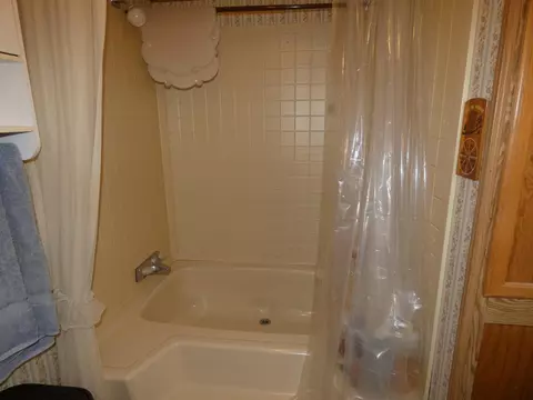 140 Delta Ave, Bismarck, ND 58504 photo 17