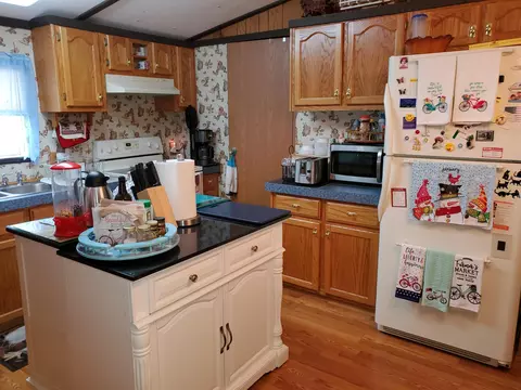140 Delta Ave, Bismarck, ND 58504 photo 3