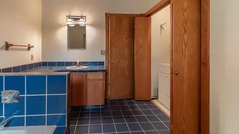 426 River Rd, Bismarck, ND 58504 photo 25