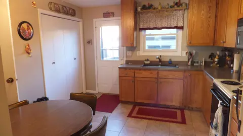 336 Willow Ln, Bismarck, ND 58504 photo 5
