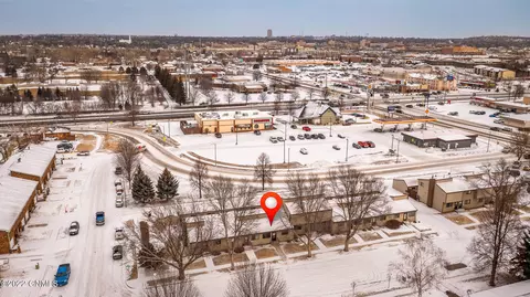 338 Willow Ln, Bismarck, ND 58504 photo 8