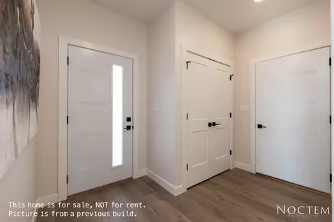 5709 Iron Dr, Bismarck, ND 58503 photo 2
