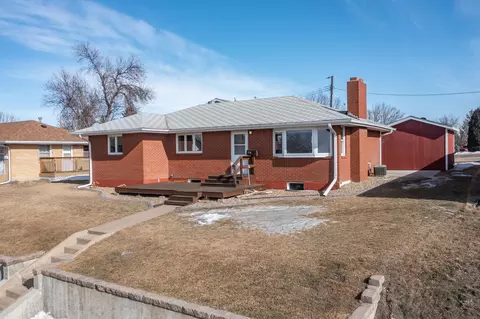 1302 Monte Dr NW, Mandan, ND 58554 photo 5