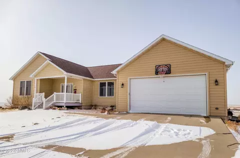 14751 Mortenson St, Williston, ND 58801 photo 1