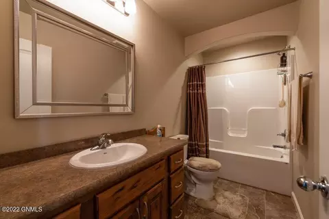 735 Compass Loop, Bismarck, ND 58504 photo 14
