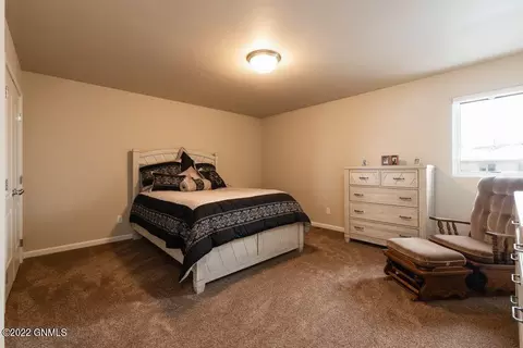 735 Compass Loop, Bismarck, ND 58504 photo 15