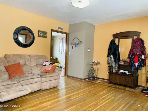 405 4th Ave E, Ray, ND 58849 photo 2
