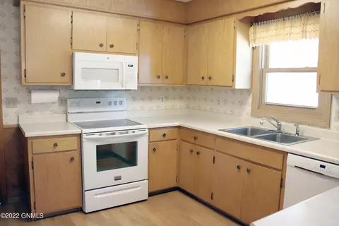 318 Nova Dr, Bismarck, ND 58503 photo 6