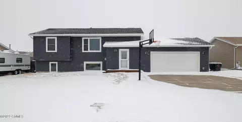 119 Libby Rd, Lincoln, ND 58504 photo 1