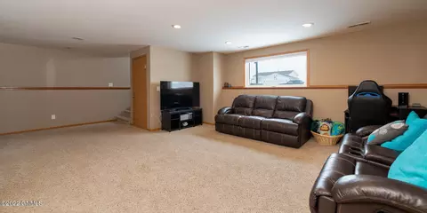 119 Libby Rd, Lincoln, ND 58504 photo 12