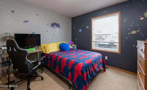 119 Libby Rd, Lincoln, ND 58504 photo 10