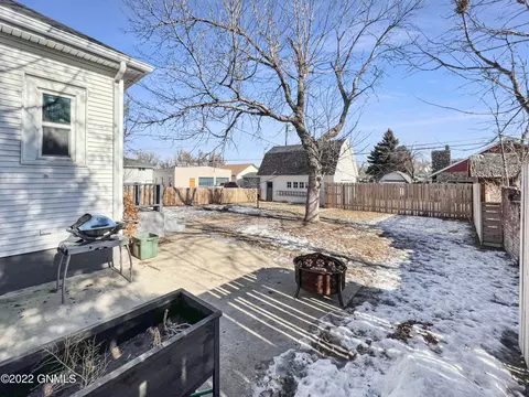 510 2nd Ave E, Williston, ND 58801 photo 7