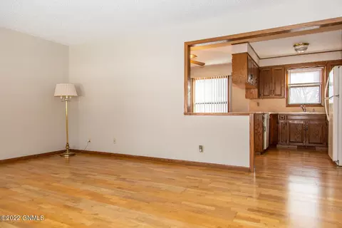 2103 Assumption Dr, Bismarck, ND 58501 photo 3
