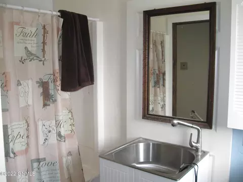 206 S Bell St, Bismarck, ND 58504 photo 5