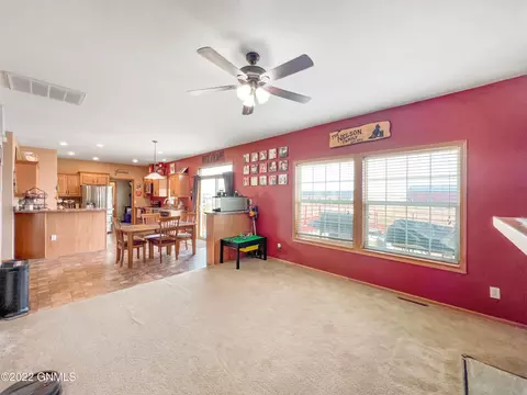 5734 Liberty Ln, Williston, ND 58801 photo 35