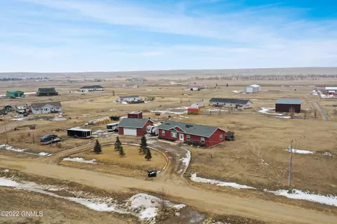 5734 Liberty Ln, Williston, ND 58801 photo 45