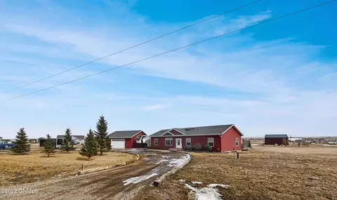 5734 Liberty Ln, Williston, ND 58801 photo 9