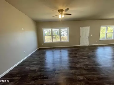 3726 Rocky Wagon St, Williston, ND 58801 photo 9