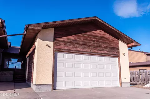 4 24th St W St W, Williston, ND 58801 photo 2