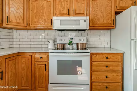 2025 D Ave E, Bismarck, ND 58501 photo 10