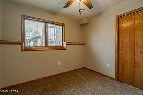 2025 D Ave E, Bismarck, ND 58501 photo 23