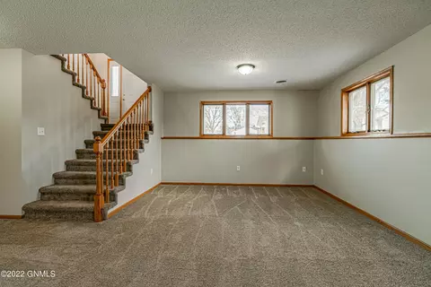 2025 D Ave E, Bismarck, ND 58501 photo 20