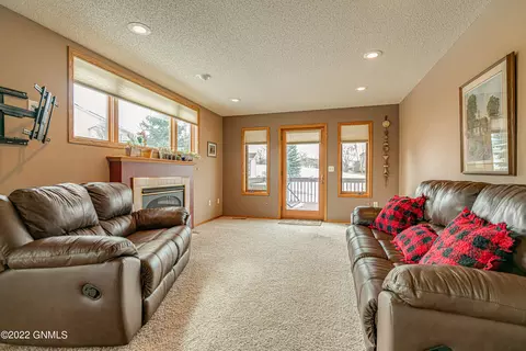 3268 Impala Ln, Bismarck, ND 58503 photo 34