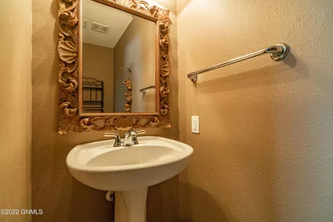 3268 Impala Ln, Bismarck, ND 58503 photo 30