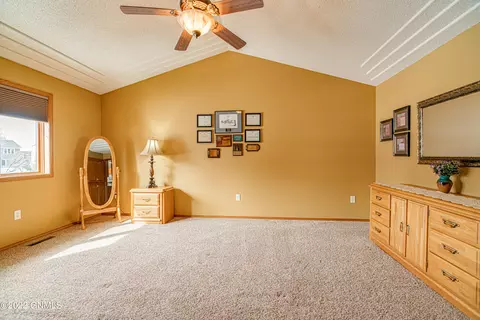 3268 Impala Ln, Bismarck, ND 58503 photo 27