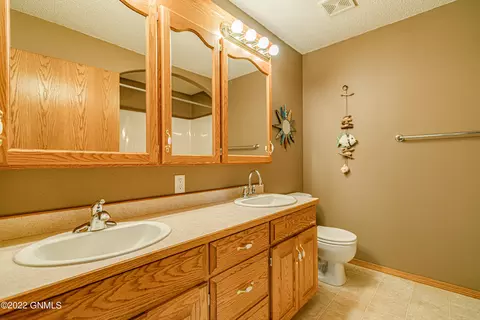 3268 Impala Ln, Bismarck, ND 58503 photo 22