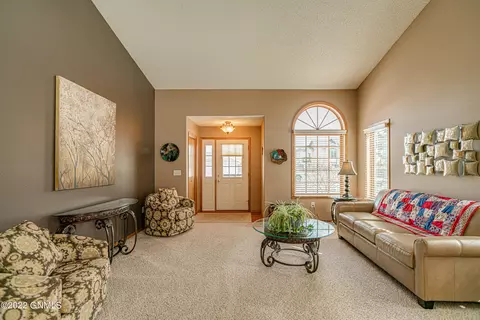 3268 Impala Ln, Bismarck, ND 58503 photo 4