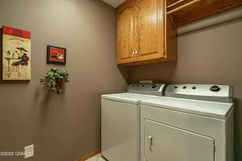 3268 Impala Ln, Bismarck, ND 58503 photo 32