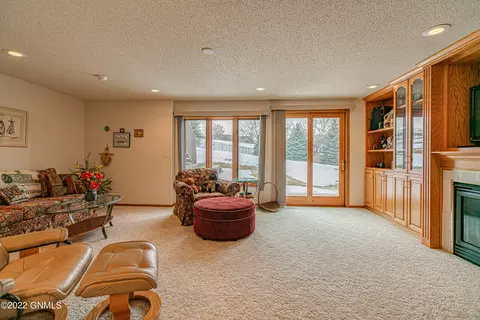3268 Impala Ln, Bismarck, ND 58503 photo 39