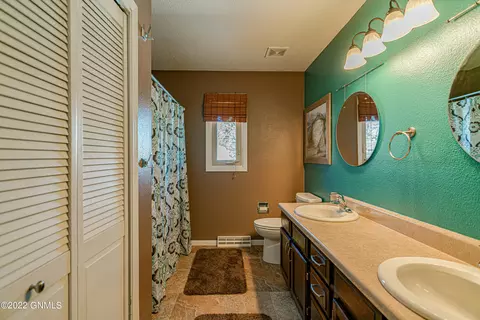 3006 E Ave E, Bismarck, ND 58501 photo 17